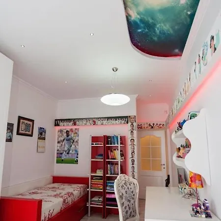 Place To In Tirana, Blloku, Pallat Agimi Apartamento *